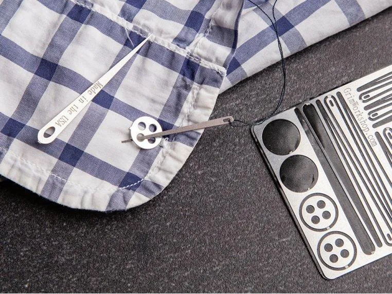Sewing Needle Card : Survival Sewing Kit