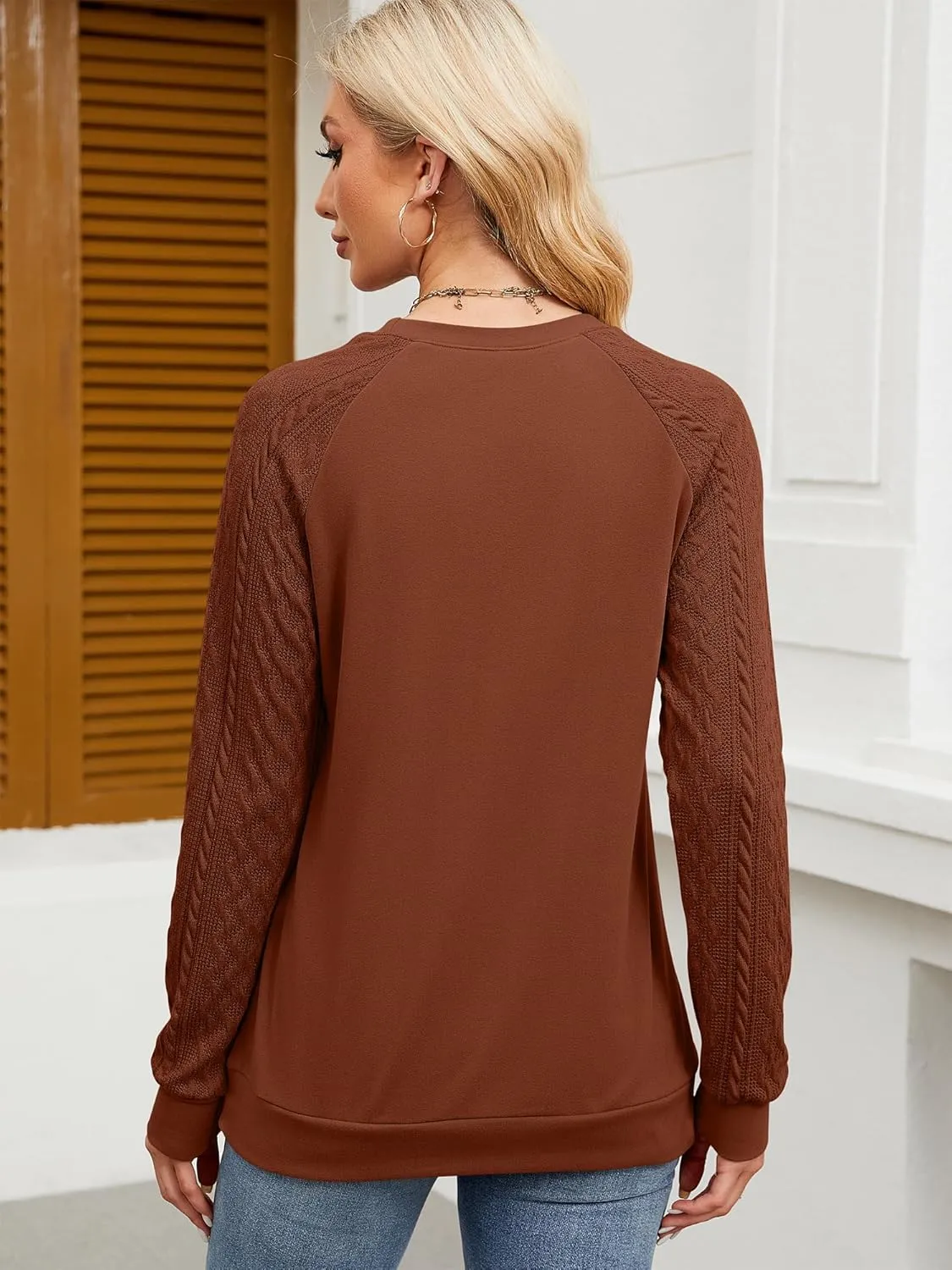 Sweatshirts for Women Crewneck Cable Knit Long Sleeve Sweaters Lightweight Loose Tops 2025