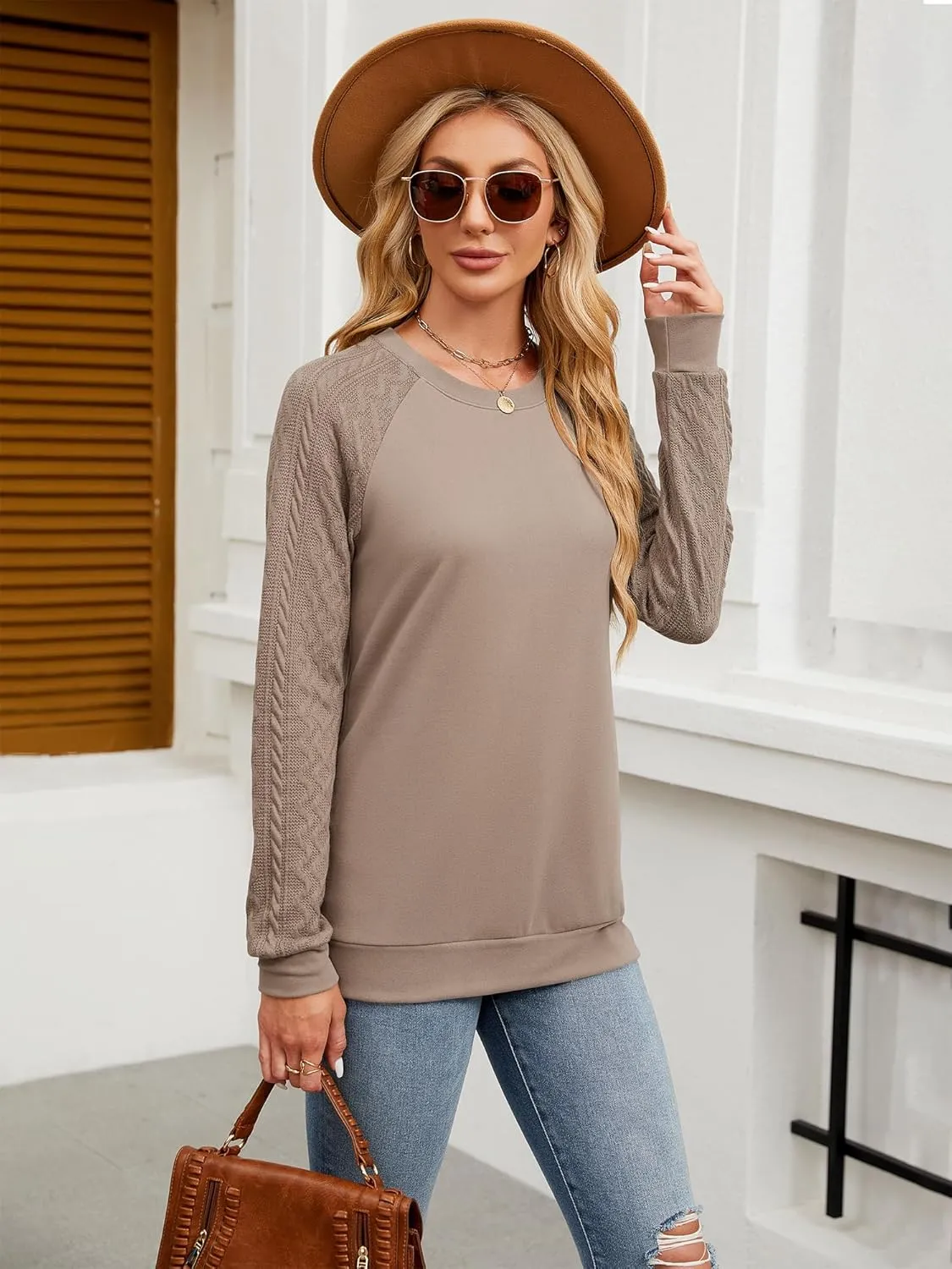 Sweatshirts for Women Crewneck Cable Knit Long Sleeve Sweaters Lightweight Loose Tops 2025